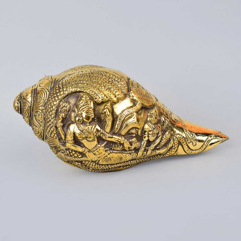 3.3 Inch Brass Engraved Laxmi Vishnu Shankh – Intricately Crafted Sacred Conch with Detailed Engravings of Goddess Lakshmi and Lord Vishnu, Ideal for Puja, Rituals, and Spiritual Decor. No.1 Brass Idol Store www.satvikstore.in 