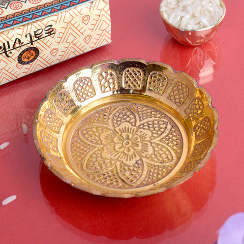 Laddu Gopal Nakashi Bhog Thali is a beautifully hand-crafted, intricately designed offering tray made from high-quality material, perfect for presenting offerings to Lord Krishna during prayers and rituals. Ideal for Laddu Gopal Pooja – India’s Largest Pooja Accessories Brand – www.satvikstore.in